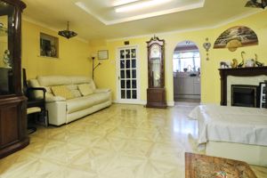 Photo 19- click for photo gallery